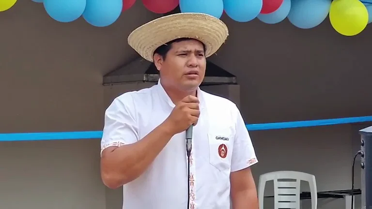 Con una inversión de 60 mil bolivianos, el Gobierno Municipal entrega moderna cocina-comedor al Cabildo Indígena