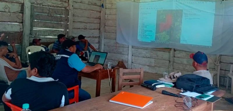 Alcalde Pedro Damián Dorado fortalece gestión participativa en reunión con la comunidad Agua Azul